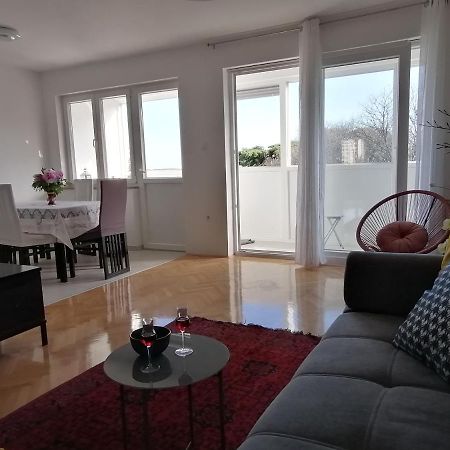 Sunny Spot Appartement Pula Buitenkant foto