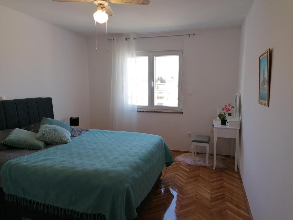 Sunny Spot Appartement Pula Buitenkant foto